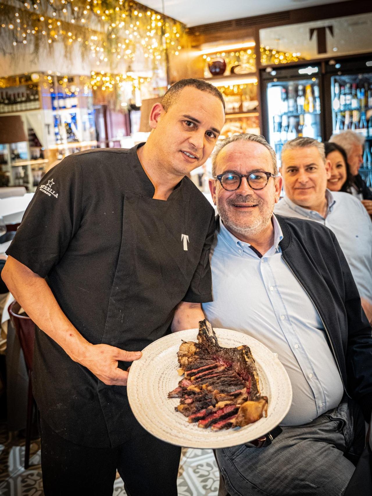 Mohamed-El Hamdy, durante un servicio en el restaurante La Tropical.