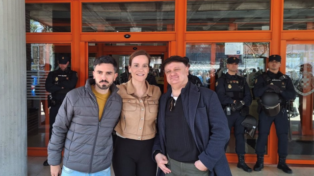Isabel Pérez Moñino, diputada de Vox, a las puertas de la Facultad de Ciencias Políticas de la UMC.