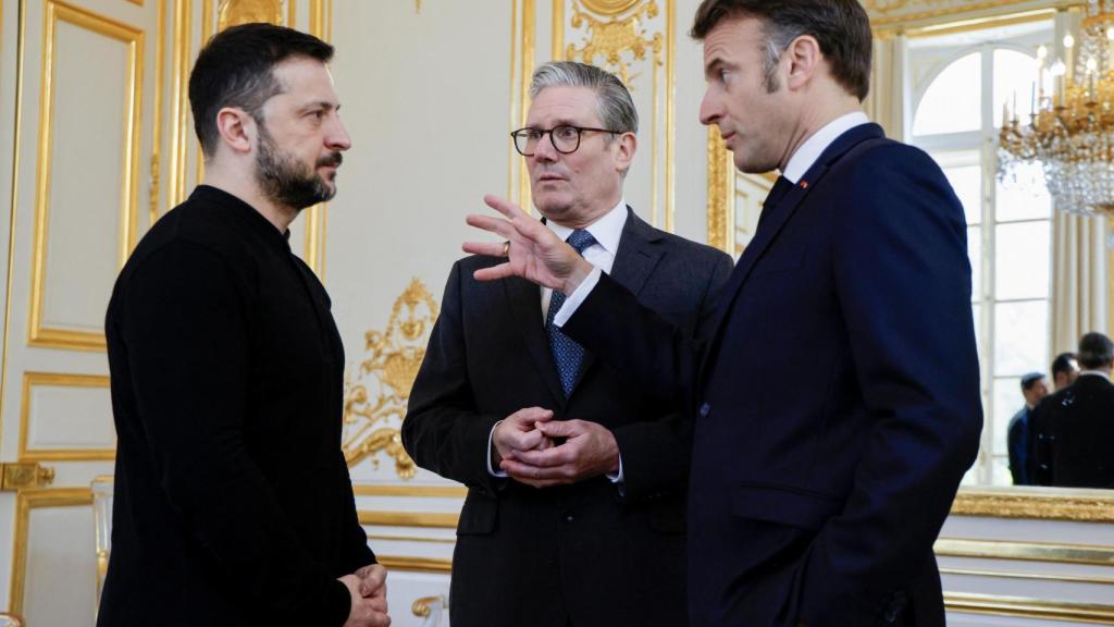 Cumbre de la Coalición de la Voluntad en el Palacio del Elíseo de París.