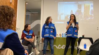 Las psicólogas, durante la jornada.