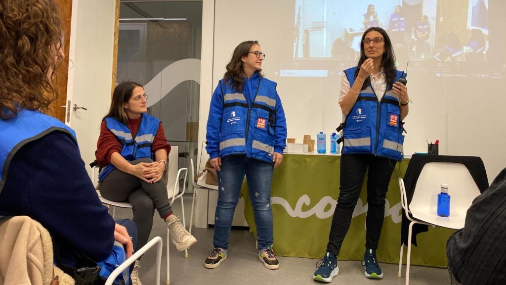 Las psicólogas, durante la jornada.