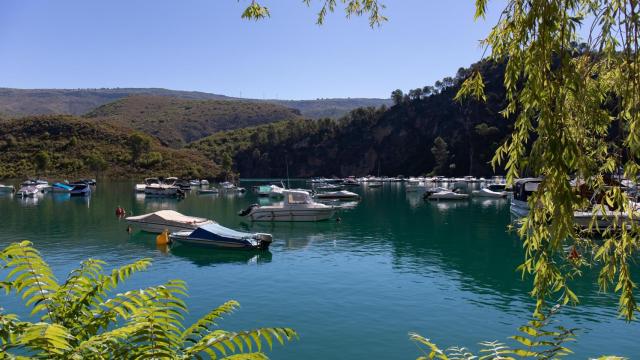 Vistas del embalse de Bolarque.