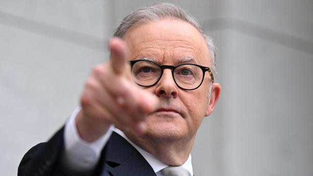 Anthony Albanese, primer ministro de Australia, a su llegada al Parlamento, en Canberra.