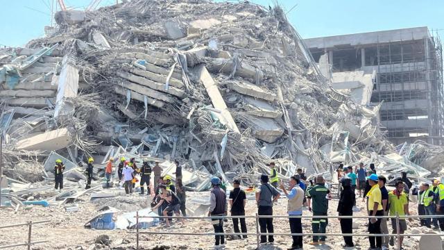 Edificio derrumbado en Bangkok tras el terremoto.