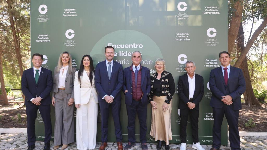Mario Conde con directivos del Círculo Empresarial de Málaga.