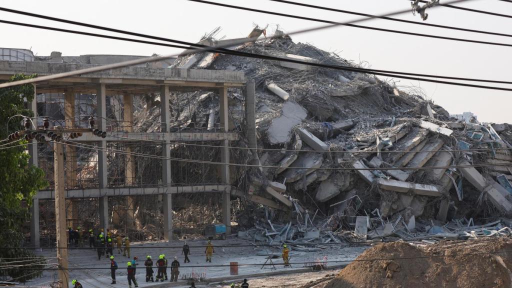 Uno de los edificios derrumbados en Bangkok