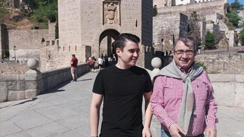 Enrique y Alberto, padre e hijo que comparten profesión.