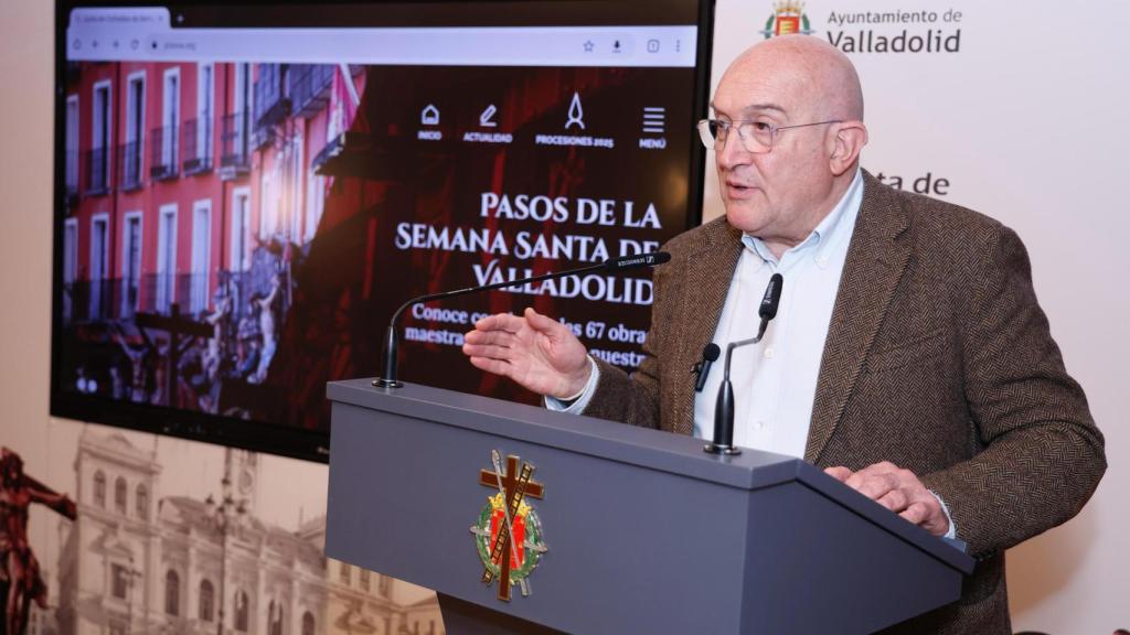 El alcalde de Valladolid, Jesús Julio Carnero, presenta la programación de la Semana Santa 2025.