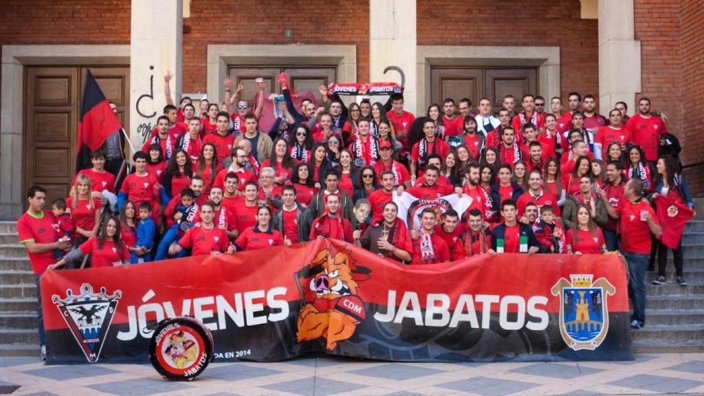 La peña Jóvenes Jabatos del CD Mirandés