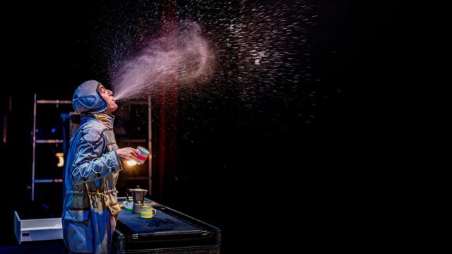 Un momento del espectáculo 'La Fábrica de las Maravillas', de Javier Ariza & Innovarte Creaciones Artísticas.