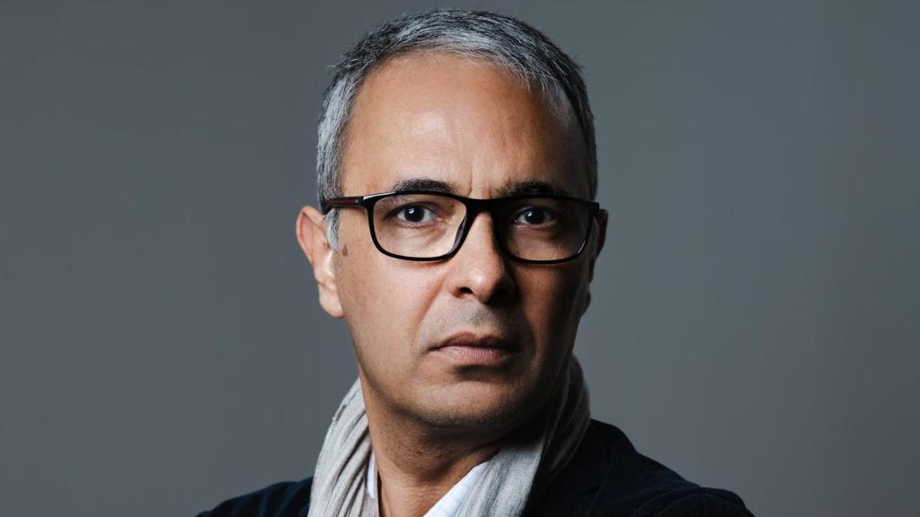 Kamel Daoud, ganador del Premio Goncourt 2025. Cortesía de Fundación Telefónica, fotógrafo: Javier Arias