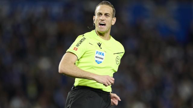 Alberola Rojas durante un partido de LaLiga.