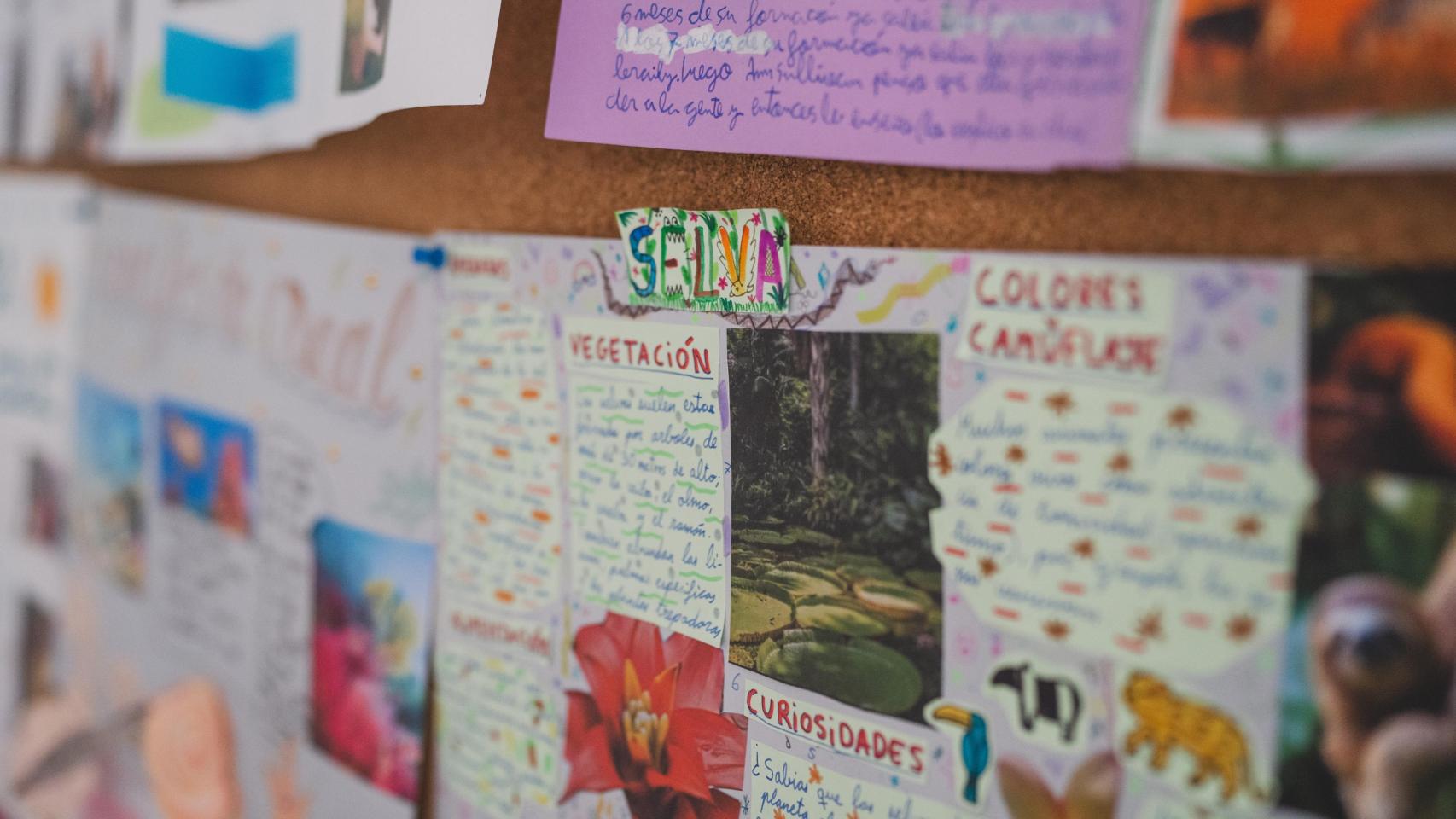 Fichas en un aula del Colegio Madrid.