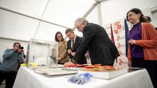 Acto de colocación de la primera piedra del teatro-auditorio de Illescas.