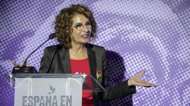 La vicepresidenta primera y ministra de Trabajo, María Jesús Montero, este viernes en Granada.