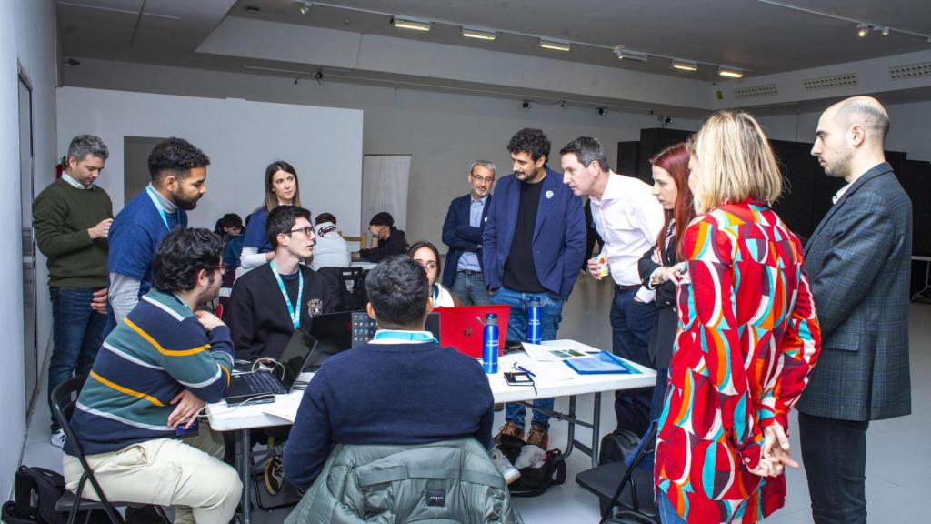 El equipo 'Debugging Masters' durante su participación en Hackathon