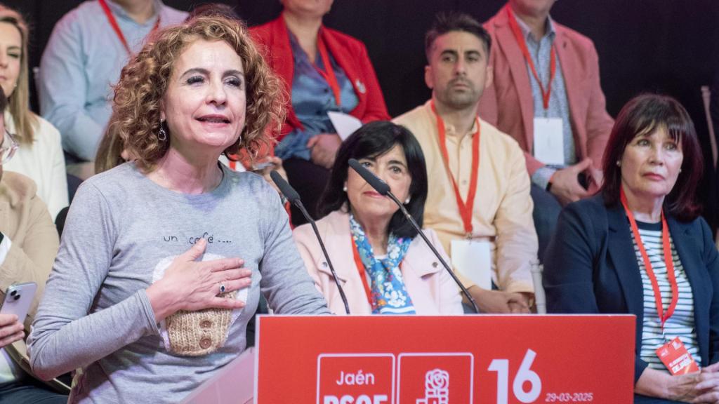 La ministra María Jesús Montero interviene en la inauguración del Congreso Provincial del PSOE de Jaén.
