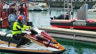 Final feliz tras activarse la alarma por la boya de un submarinista en el Millenium de A Coruña