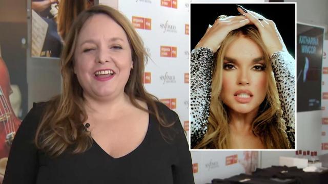 Anabel Conde en 'D Corazón' y Melody en el videoclip de 'Esa diva'.