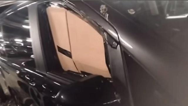 Estado de la furgoneta de Siloé tras el robo en Valencia