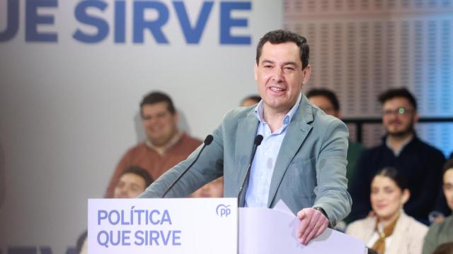 El presidente del PP andaluz y de la Junta, Juanma Moreno, este domingo en Sevilla.