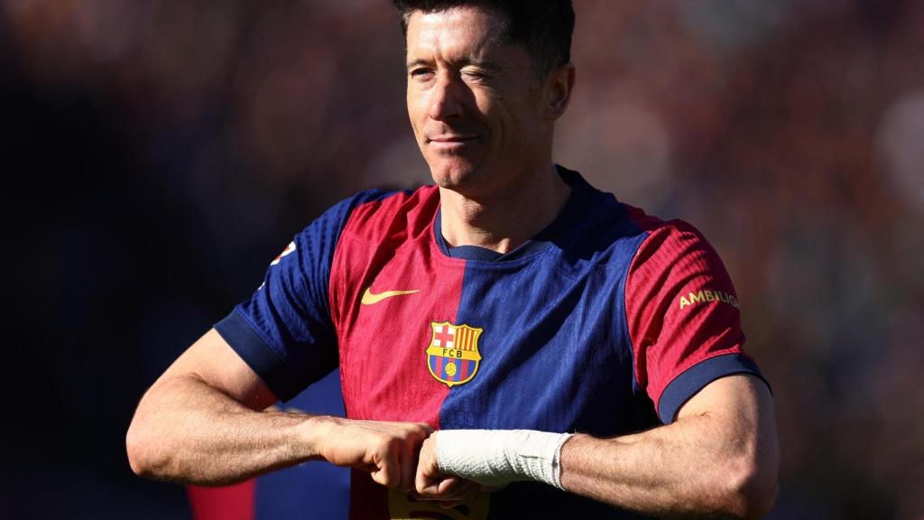 Lewandowski celebra su gol al Girona