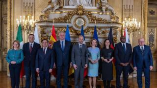 Tripodi (Italia), Sikorski (Polonia), Albares (España), Barrot (Francia), Kallas (UE), Baerbock (Alemania), Lammy (Reino Unido) y Kubilius (comisario europeo), en el G5+ ed París, en febrero.