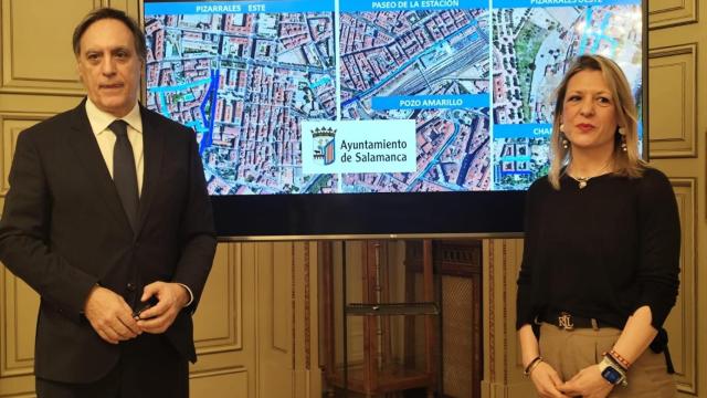 El alcalde, Carlos García Carbayo, y la concejala de Medio Ambiente, María José Coca, presentan las obras