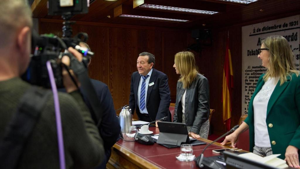 Teodoro Velázquez, en la comisión. Jesús Hellín / Europa Press