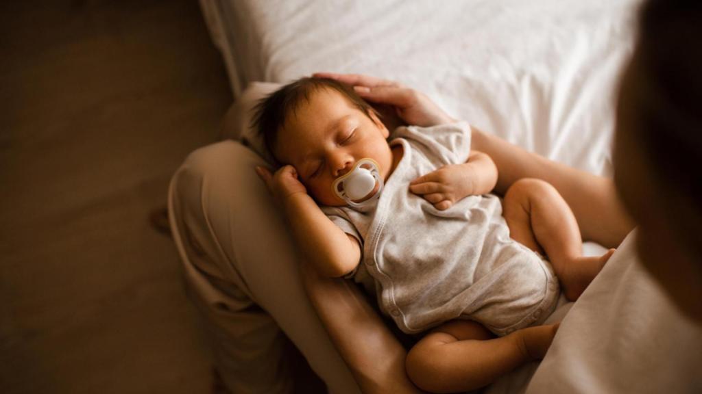 Recién nacido durmiendo