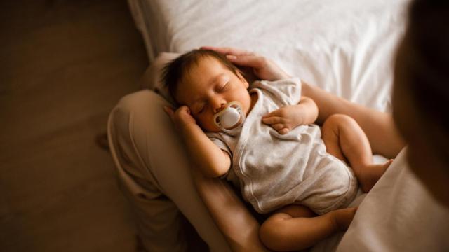 Recién nacido durmiendo