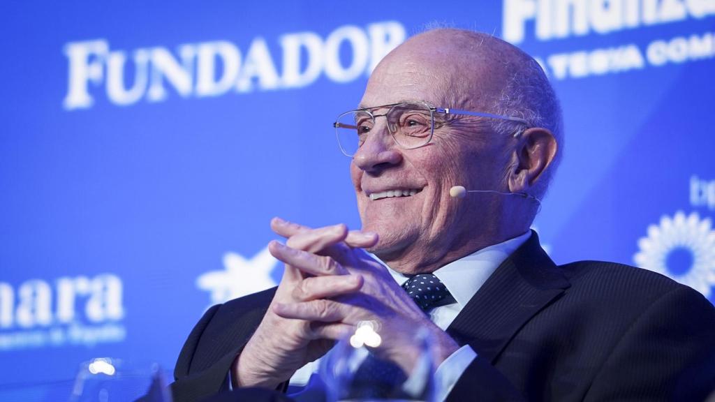 Josep Oliu, presidente de Banco Sabadell, durante el V foro económico Wake Up, Spain! de EL ESPAÑOL, Invertia y Disruptores.