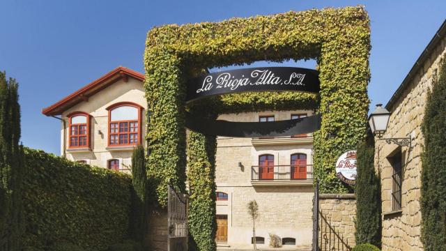 Entrada a la sede de La Rioja Alta en Haro.