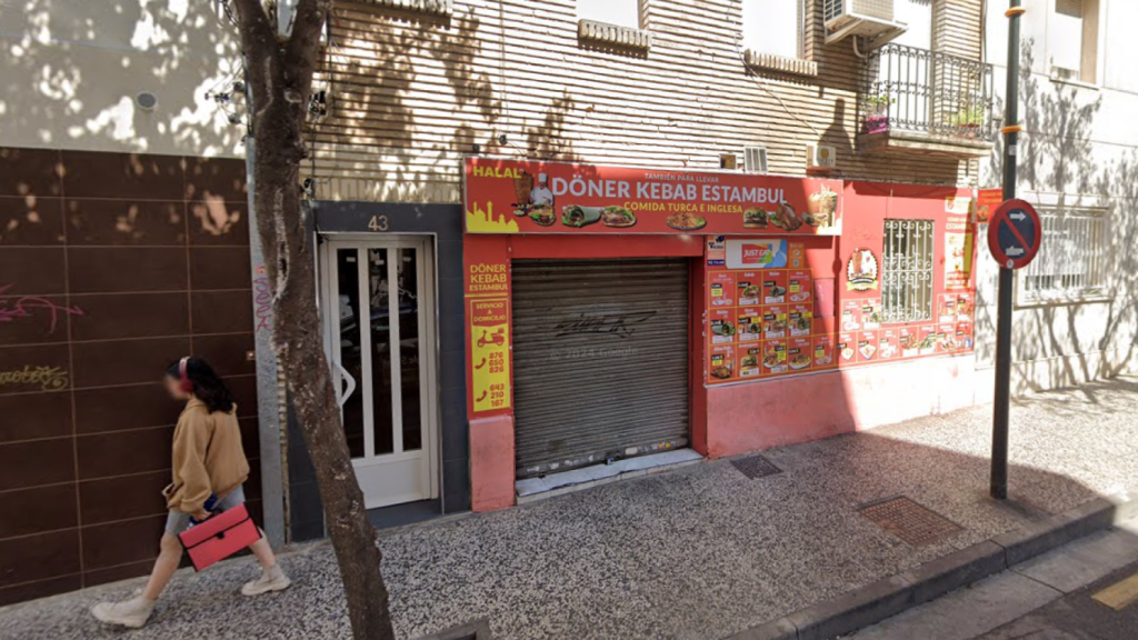 Fachada del establecimiento, ubicado en el barrio de Torrero.