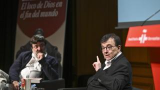 Javier Cercas abre las puertas del Vaticano: Si yo fuera el Papa Francisco, no leería el libro que le he escrito