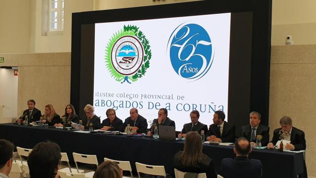Augusto Pérez-Cepeda toma posesión como Decano del Colegio de Abogados de A Coruña.