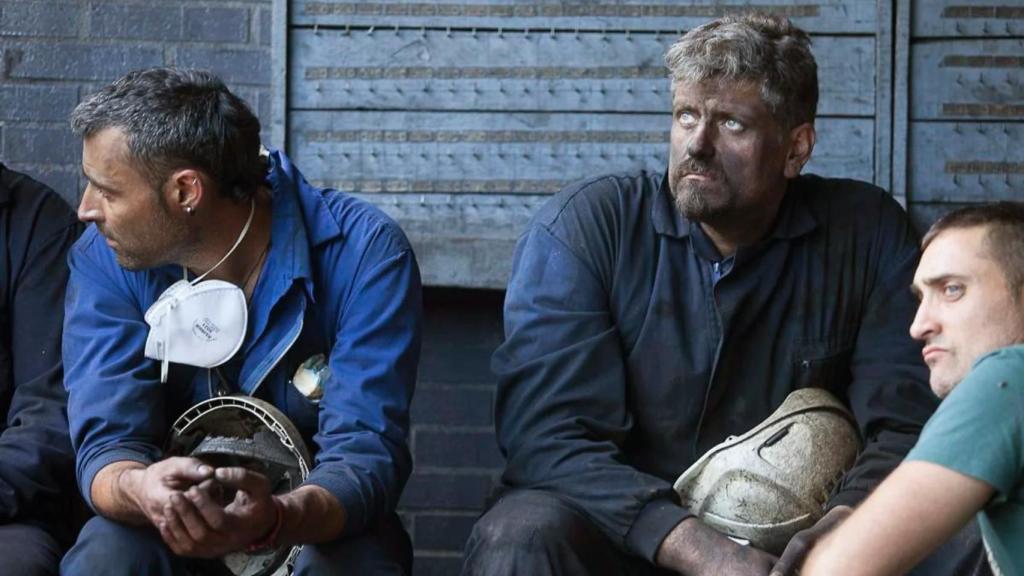 Imagen de archivo de trabajadores de la mina de Cerredo tras un accidente mortal sufrido en 2015.