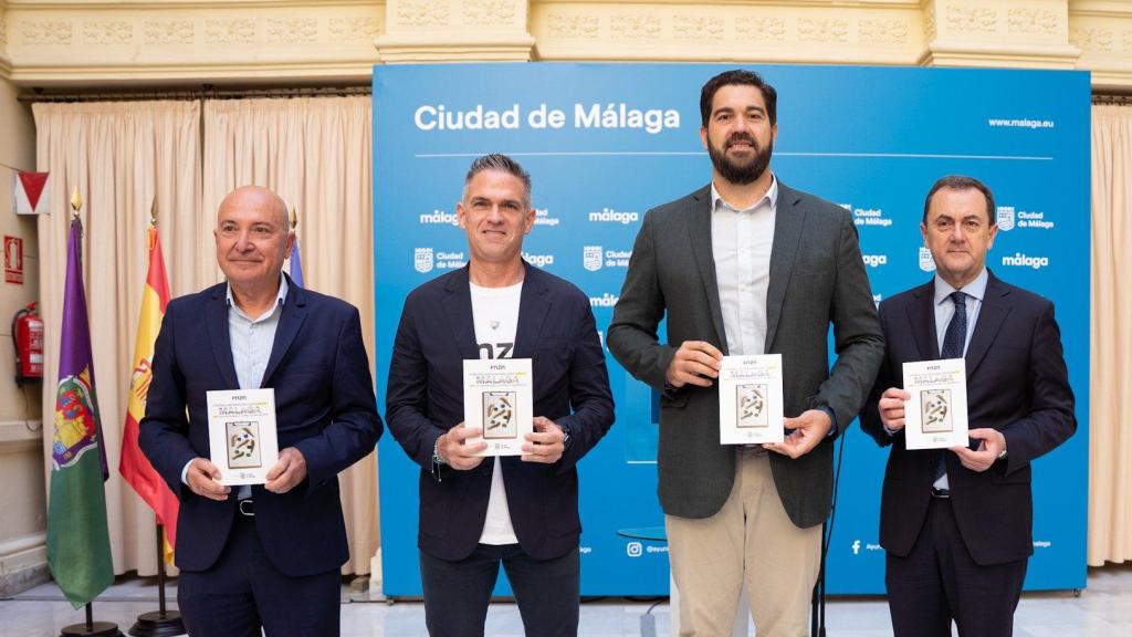 López Nieto, presidente del Unicaja, a la izquierda de la imagen