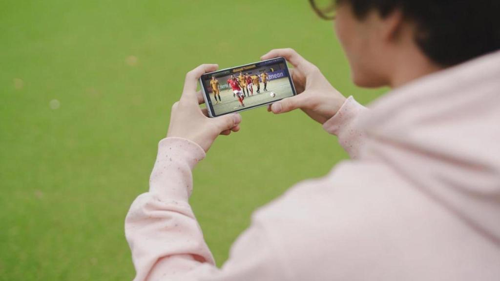 Este smartphone top de Sony con batería infinita, ahora está rebajado en Amazon a precio de gama baja