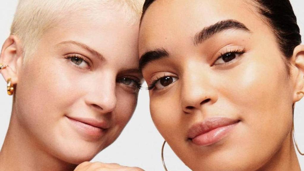 Ilumina, reduce imperfecciones y unifica el tono: así es el sérum con Vitamina C de Garnier que trabaja mientras duermes