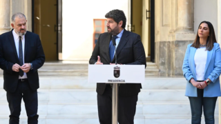 El presidente de la Región de Murcia, Fernando López Miras, este lunes, en el Palacio de San Esteban, durante el acto del 46 aniversario del Trasvase Tajo-Segura.