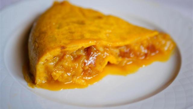 Una de las tortillas de Mesón 'El Viso'.