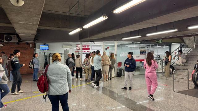 Oficinas de la ATMV en la estación de Colón de Valencia, este martes. EE