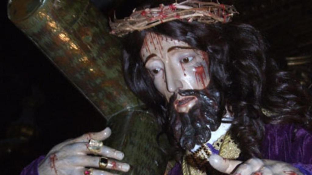 Nazareno en una de las procesiones de Cangas.
