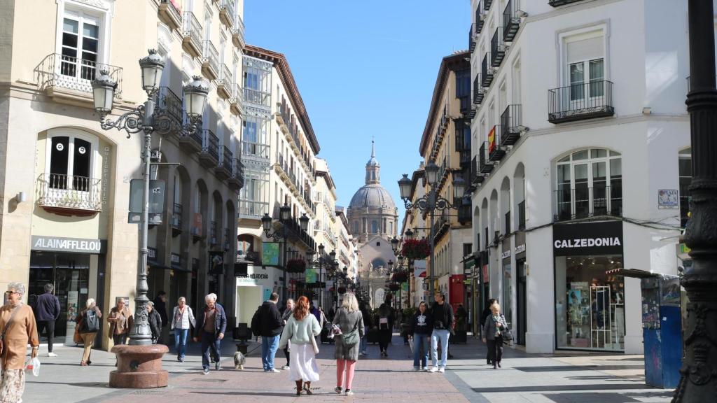 El Casco Antiguo de Zaragoza está considerado como zona de influencia turística y los comercios pueden abrir cualquier día