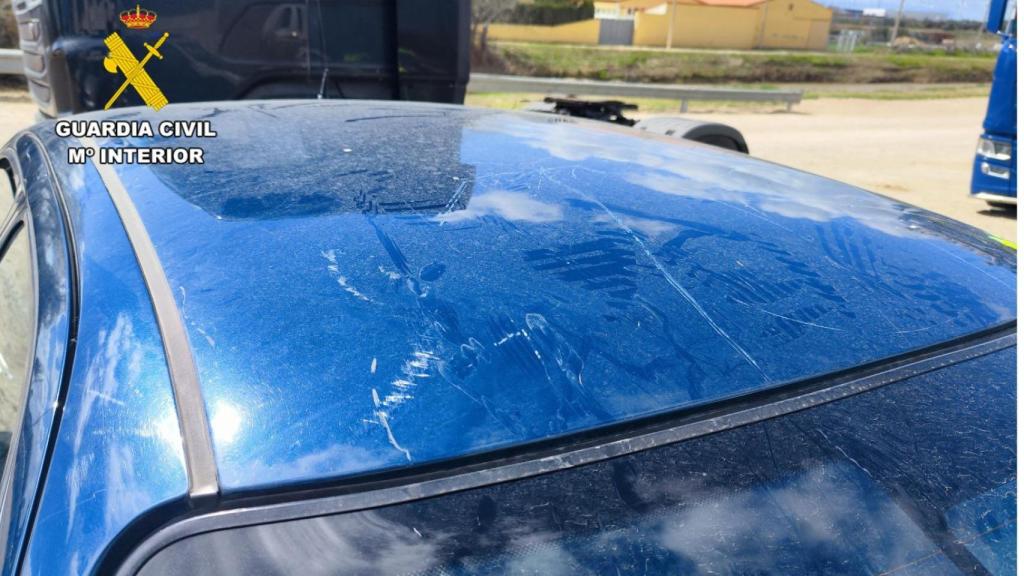 Así quedó el vehículo del detenido tras su huida en Zaragoza