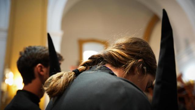 Nazarenos de San Bernardo lamentan la suspensión de su estación de penitencia en 2024.