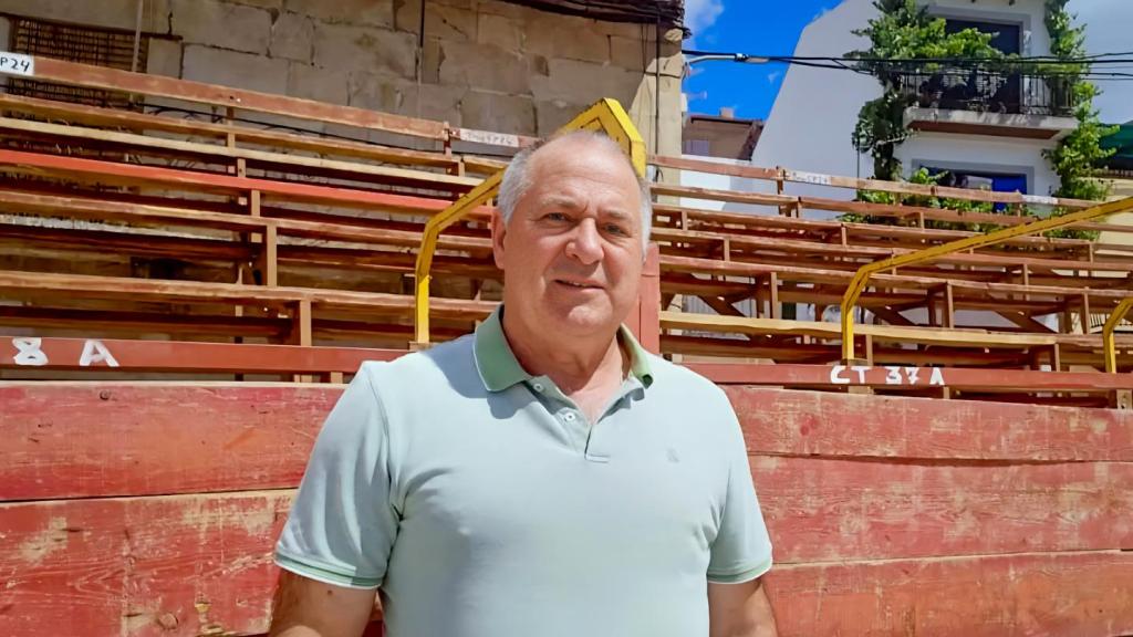 El alcalde de Villarino de los Aires, Julián Martín Jiménez