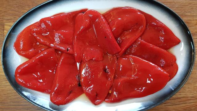 Pimientos del piquillo asados (Imagen de archivo)