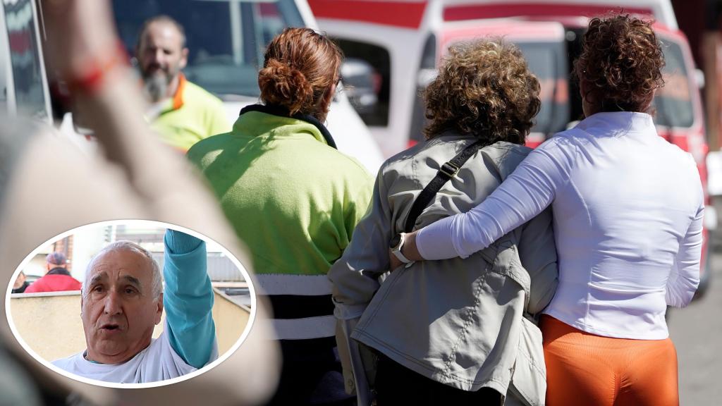 Familiares de los fallecidos en en la mina de Cerredo con una imagen de Manuel abajo